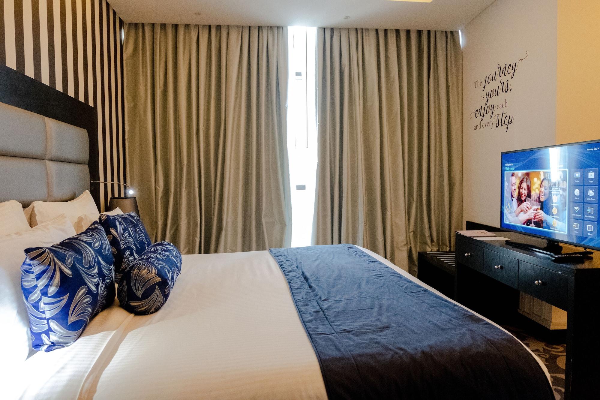 Signature 1 Tecom Отель 4*